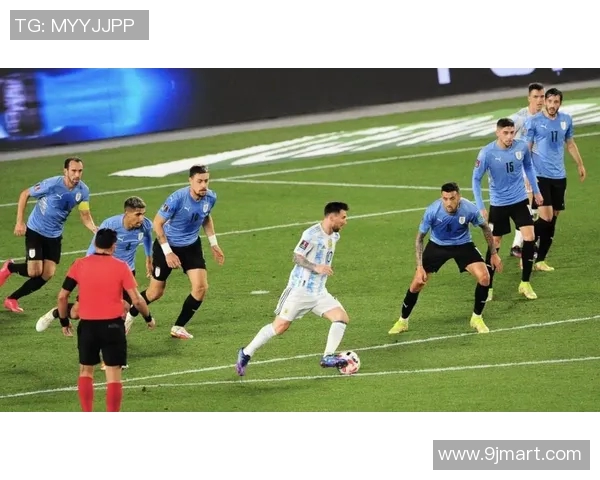 足球明星旗帜引领全球风潮 展现足球文化独特魅力与激情